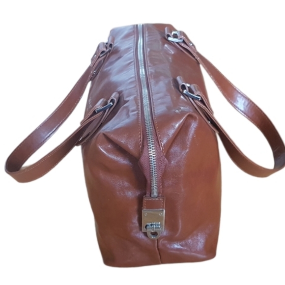 Matt & Nat- Vegan Leather Shoulder Bag - Picture 5 of 16